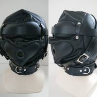 ６６　本革全頭マスク　かなりしっかりとした作りです　スリープザックとの組み合わせも可能